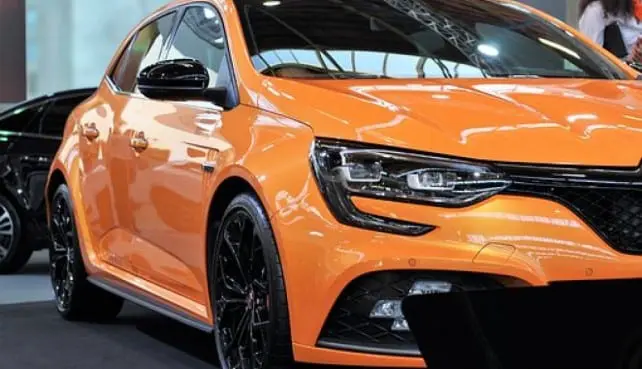 Tizenötezer állást számol fel Renault a megtakaríás jegyében