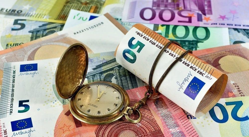 Devizapiac Március 16. – A forint behúzott az eurónak és a dollárnak