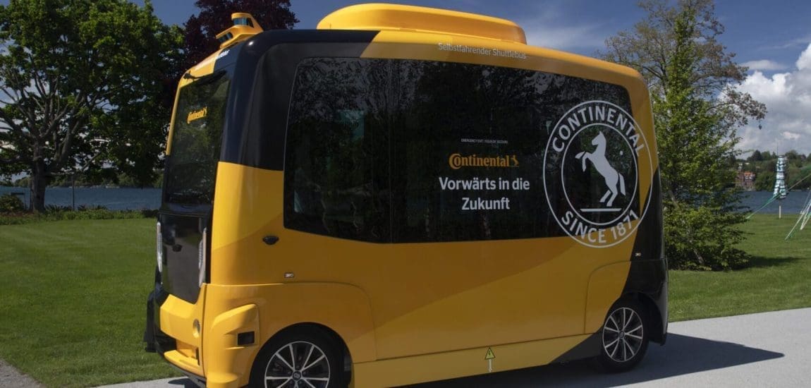 Világszerte egyre többen fogadják el az automata vezetést