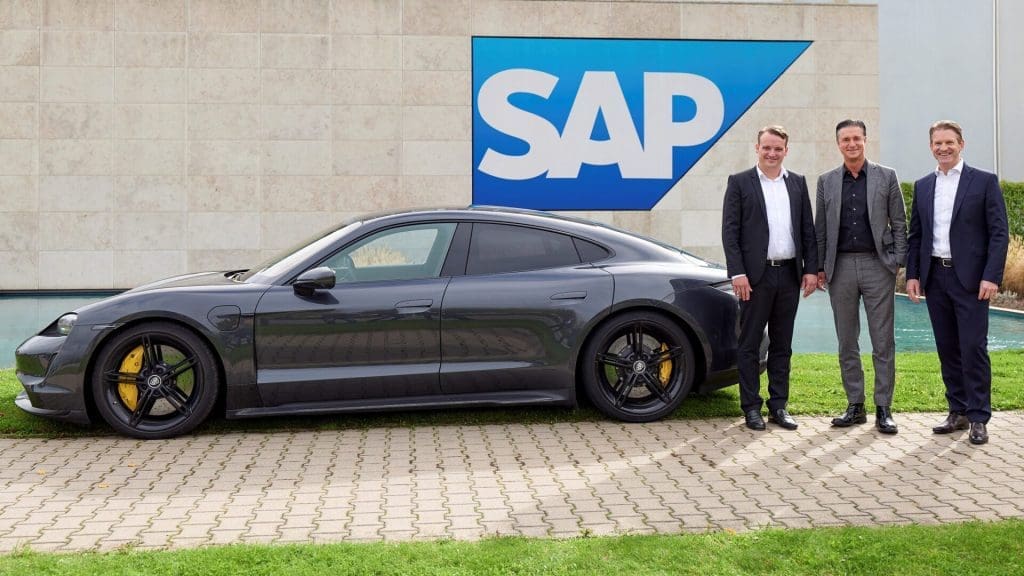 Frissült a szoftver, gyorsabb lett a Porsche