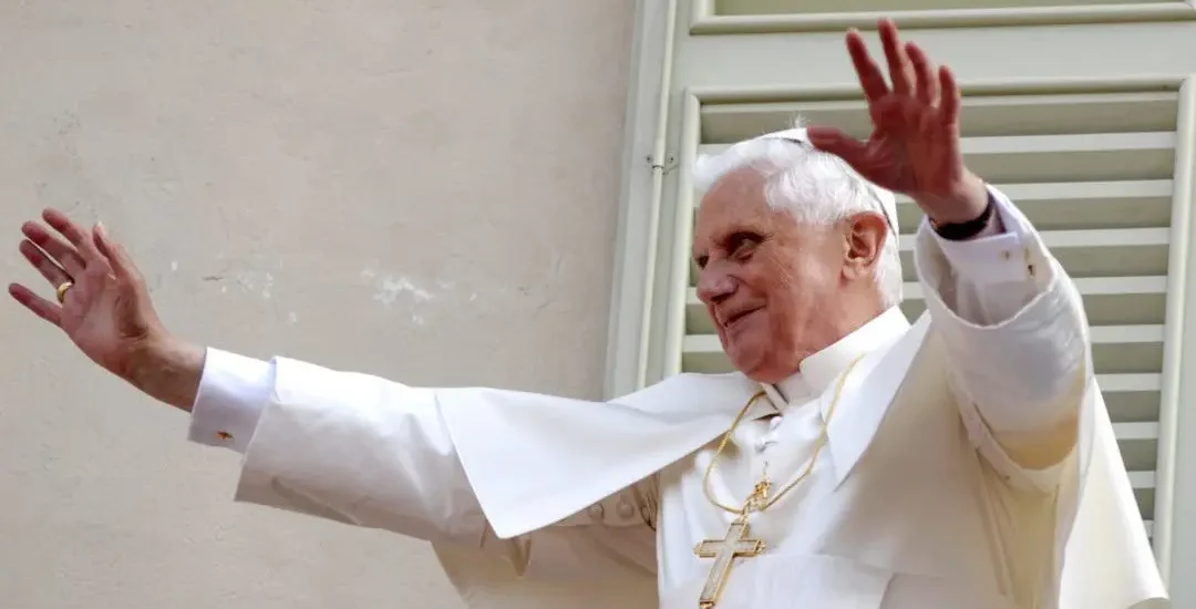 Kilencvenöt éves korában meghalt Joseph Aloisius Ratzinger, azaz XVI. Benedek pápa
