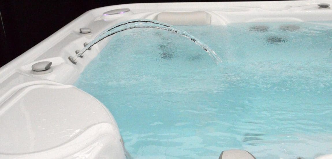 Mire kell figyelni a jakuzzi vízhőmérsékletének beállításakor?