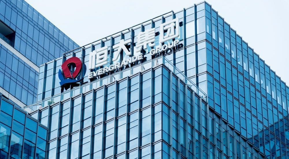 Csődveszély és letartóztatás – Az Evergrande botrány folytatódik