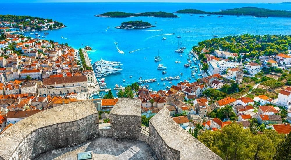 Horvátországban nőtt a turizmusból származó bevétel