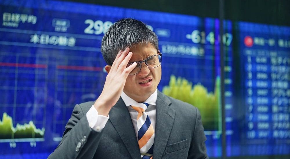Japán exportja 29 hónap után először csökkent