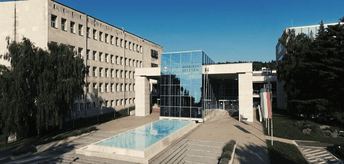 Együttműködést kötött a Mol és a Miskolci Egyetem