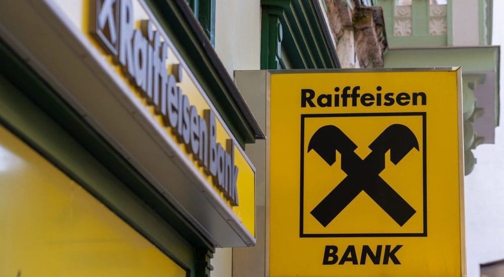 Súlyos bírságot kapott a Raiffeisen Bank