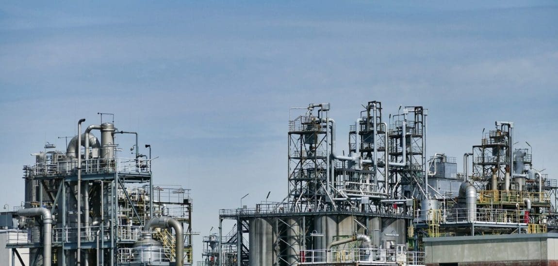 Több mint felével zuhant a PetroChina profitja