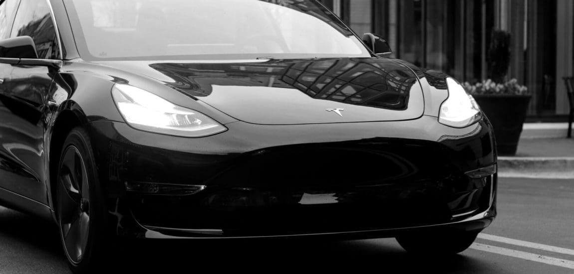 Óriási megrendelést kapott a Tesla
