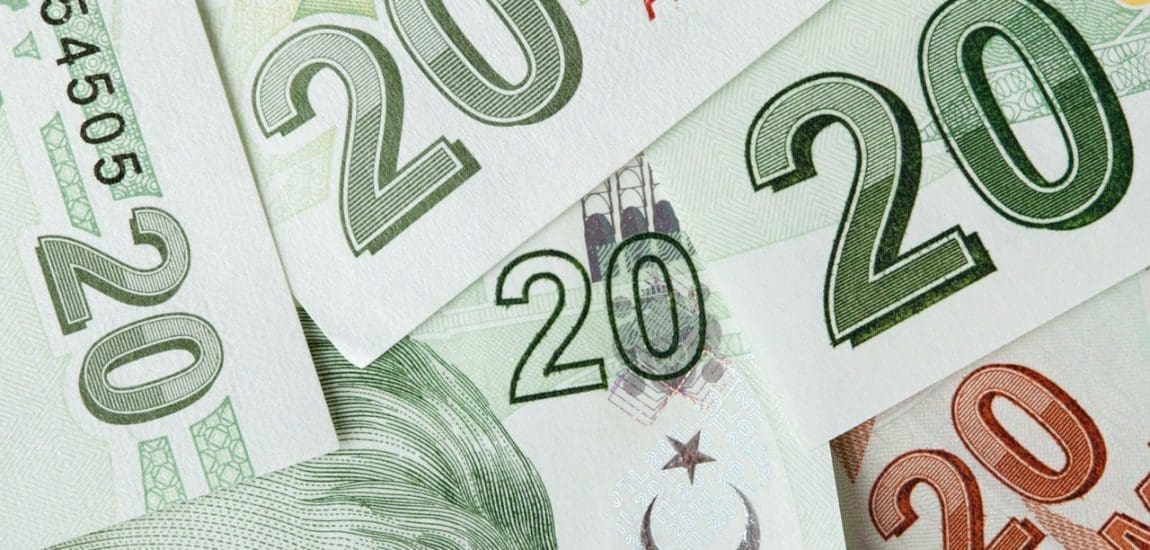 Elképesztő fordulat ahogy a forint ellenállt a török ​​támadásnak – A török líra összeomlott. Irány a valutaváltó?