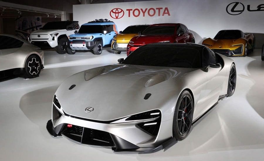 A Toyota beszáll a kínai versenybe – Elektromos Lexusok készülnek Sanghajban