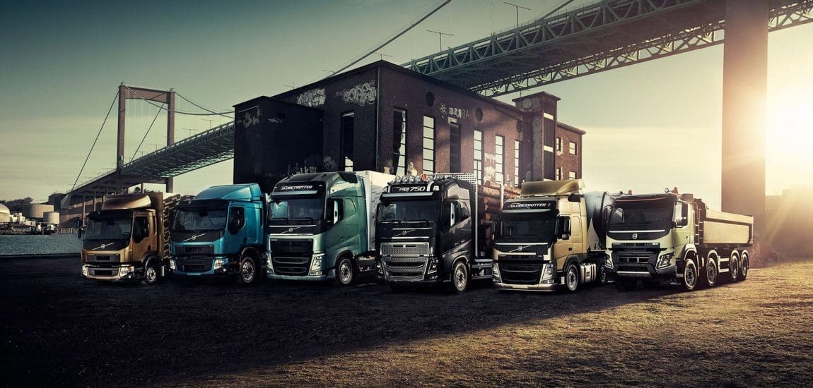 Kitartóan száguld a Volvo teherautó