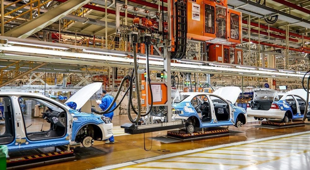 Kétezer milliárdnyit költ új villanyautókra a Volkswagen