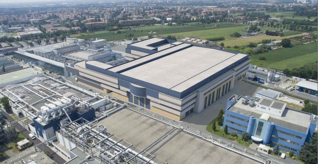 Chipgyárat épít Európában az STMicroelectronics és a GlobalFoundries