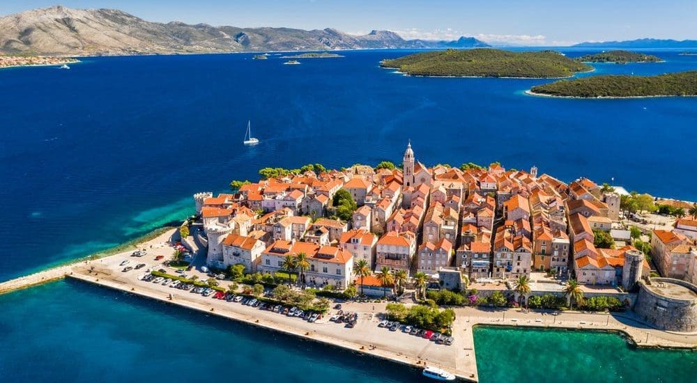 Bezzeg az ,,eurós” horvát gazdaság keményen száguld