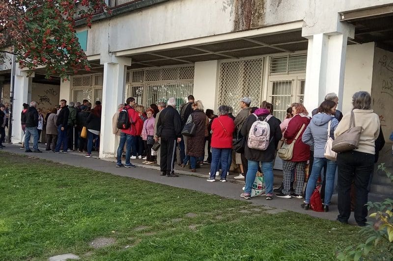 Négyszáz munkatárssal erősíti ügyfélszolgálatát az MVM