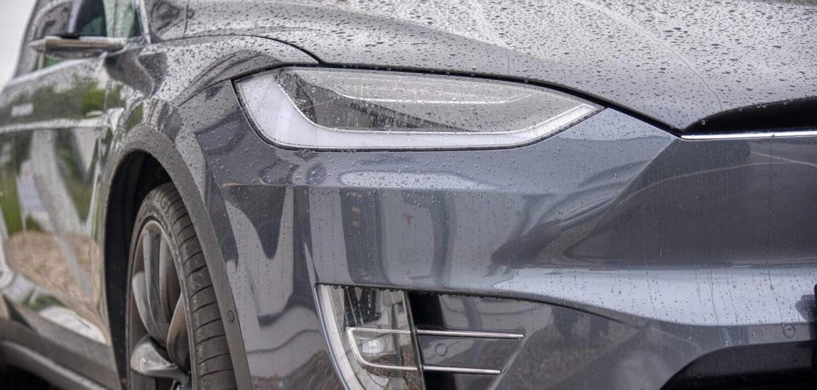 Bezuhantak a Tesla eladásai a második negyedévben
