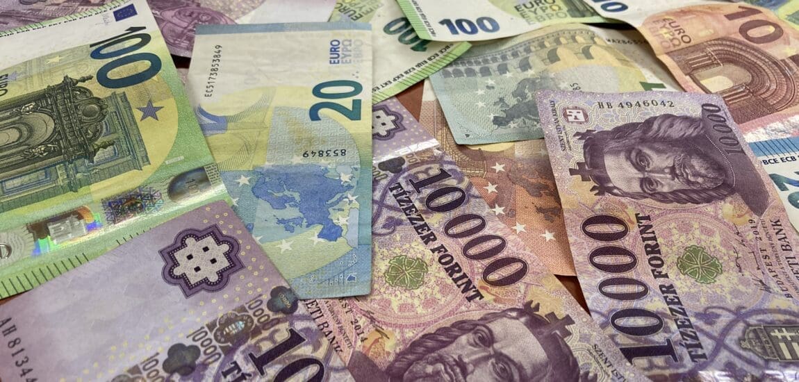 Gyengült a forint