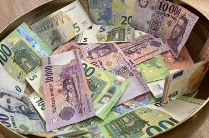 Devizapiac Április 16. – A forint tartja a szinteket az euró és a dollár lendülete megtorpant