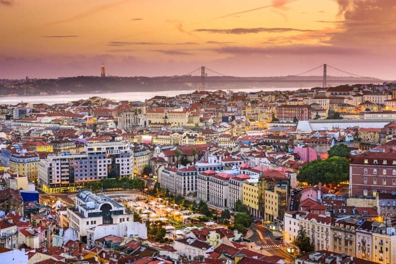 Bezzeg Portugália  lépett, hat hónapra eltörli sok élelmiszer áfáját