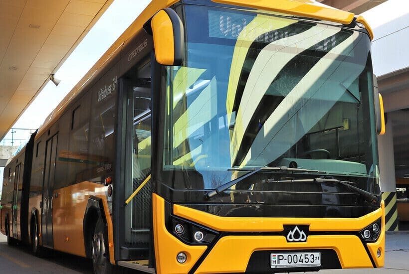 Kétszáz környezetkímélő Kravtex autóbusz  a Volánbusznál