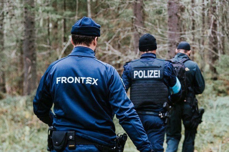 Illegális bevándorlás – Ötven határőrrel erősít a Frontex