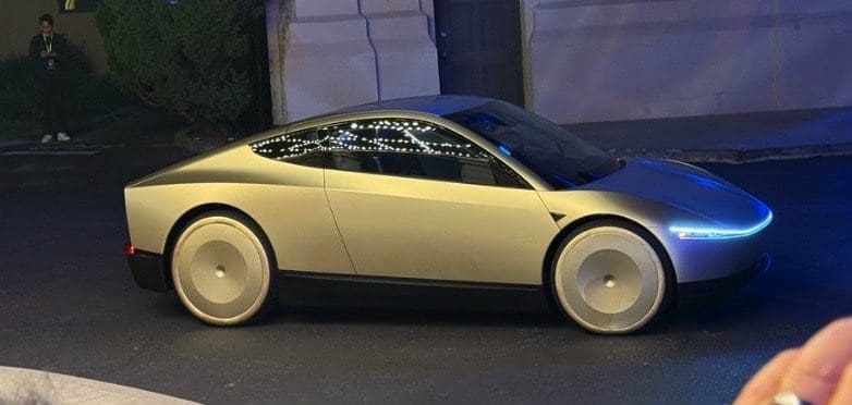 Elon Musk: Nem lesz szükség arra hogy ember vezesse az autót – Itt az új Tesla modell a Cybercab