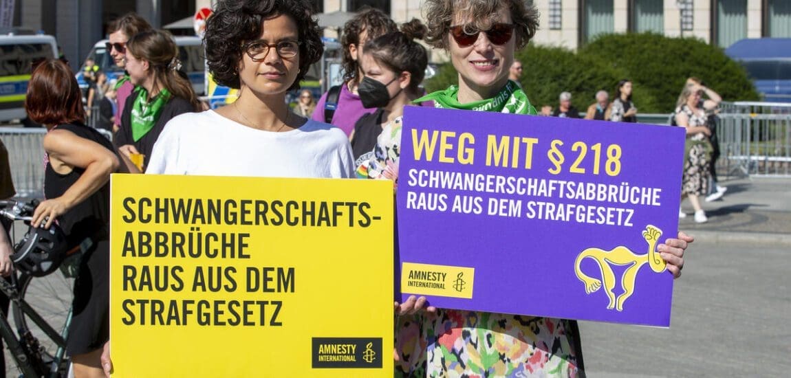 Bye bye abortusz? – 84 millió ember vár és aggódik