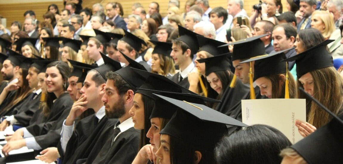 Karrier diploma nélkül? Egyre több munkaadó fontosabbnak tartja a készségeket