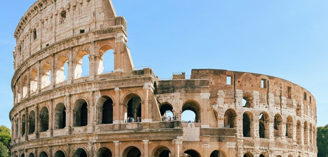 Milliárdokat kaszáltak a turistákon – Lecsaptak a Colosseum körüli jegymaffiára