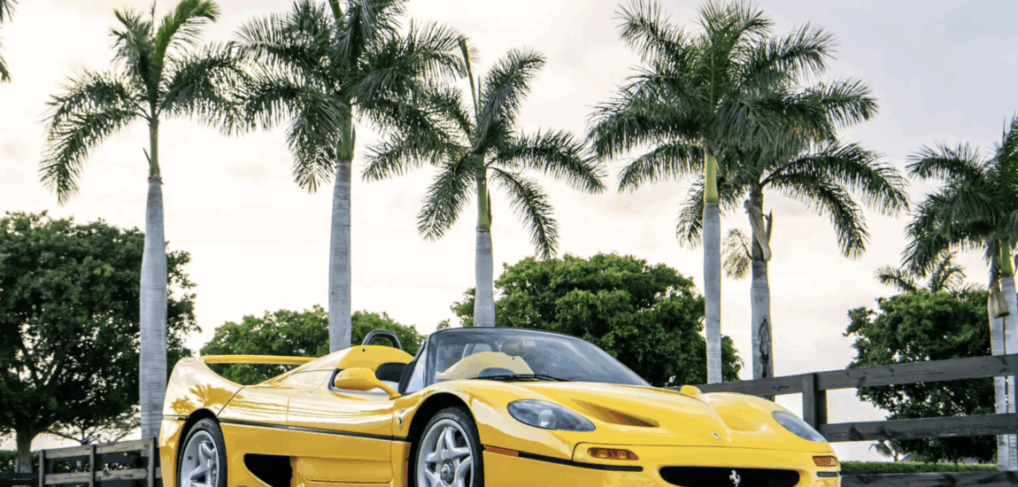 Ralph Lauren Ferrarija árverésen – Akár 2,6 milliárdot is fizethetnek érte