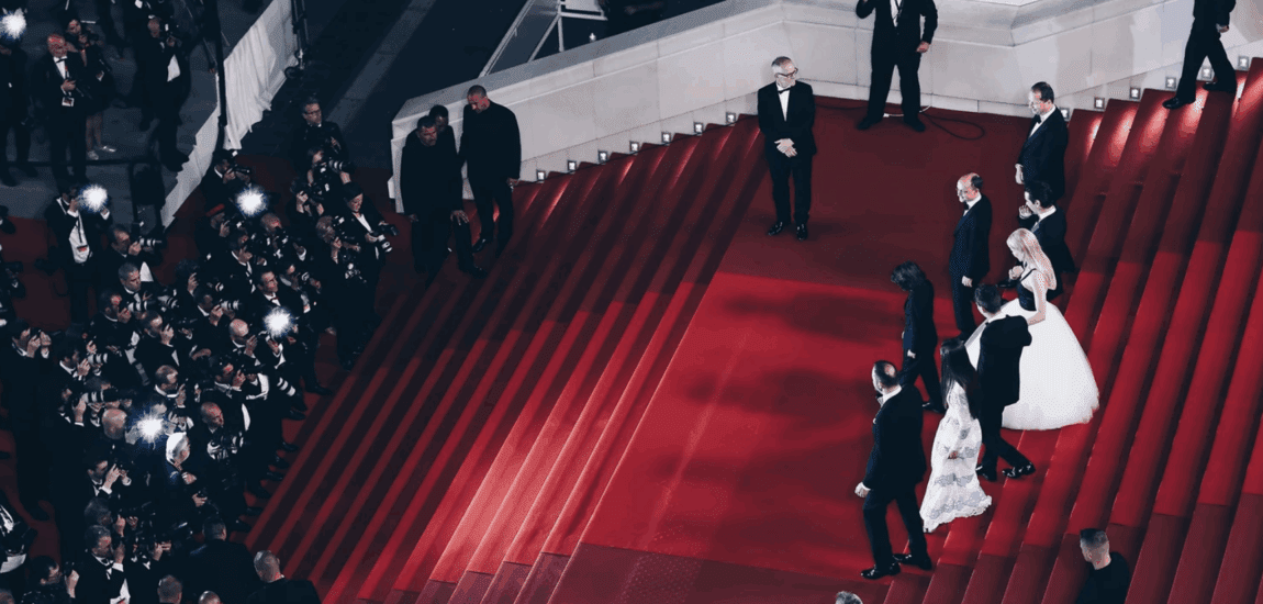 Kezdődik a cannes-i filmfesztivál– Robert De Niro, Tom Cruise és Scarlett Johansson is a vörös szőnyegen