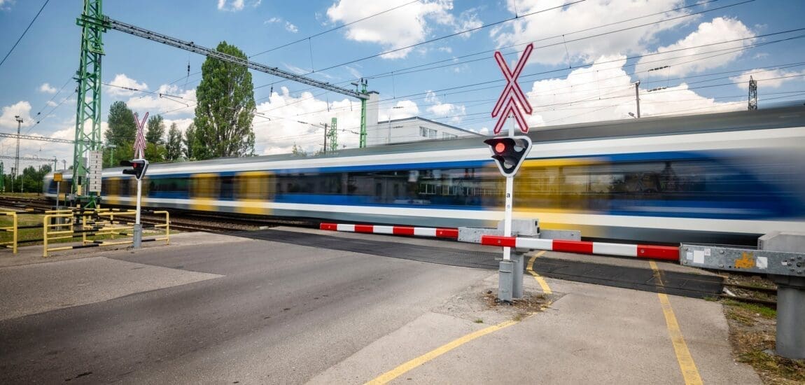 Hathavi fegyverpénz kapnak a MÁV-csoport biztonsági dolgozói