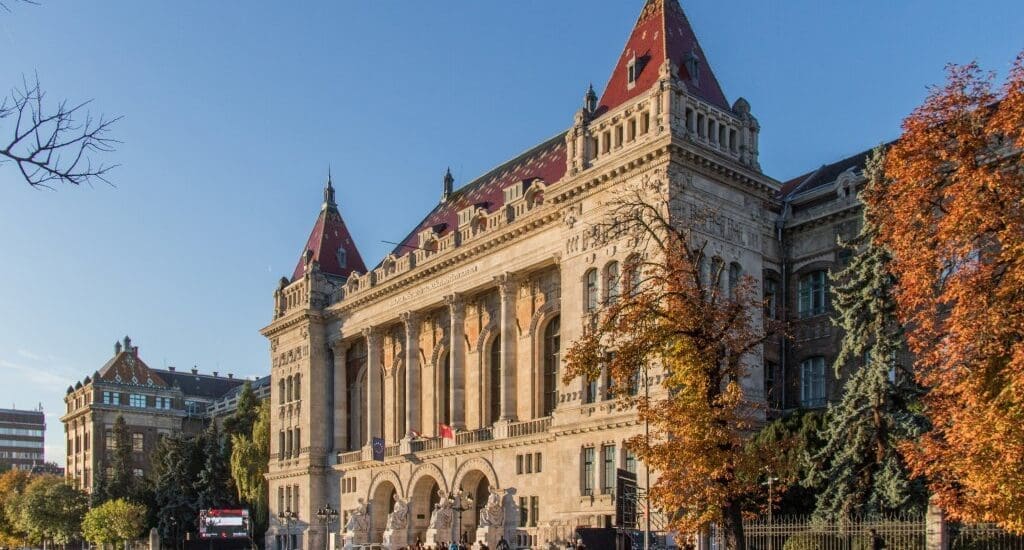 50 milliárdért venné meg a Mol a BME fenntartóját – Mi változik az egyetemen?