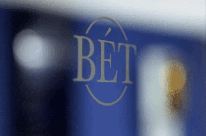 Tőzsdenyitás Április 17. – A BUX zöldben kezdett, a részvények pluszban állnak, az OPUS gyengült