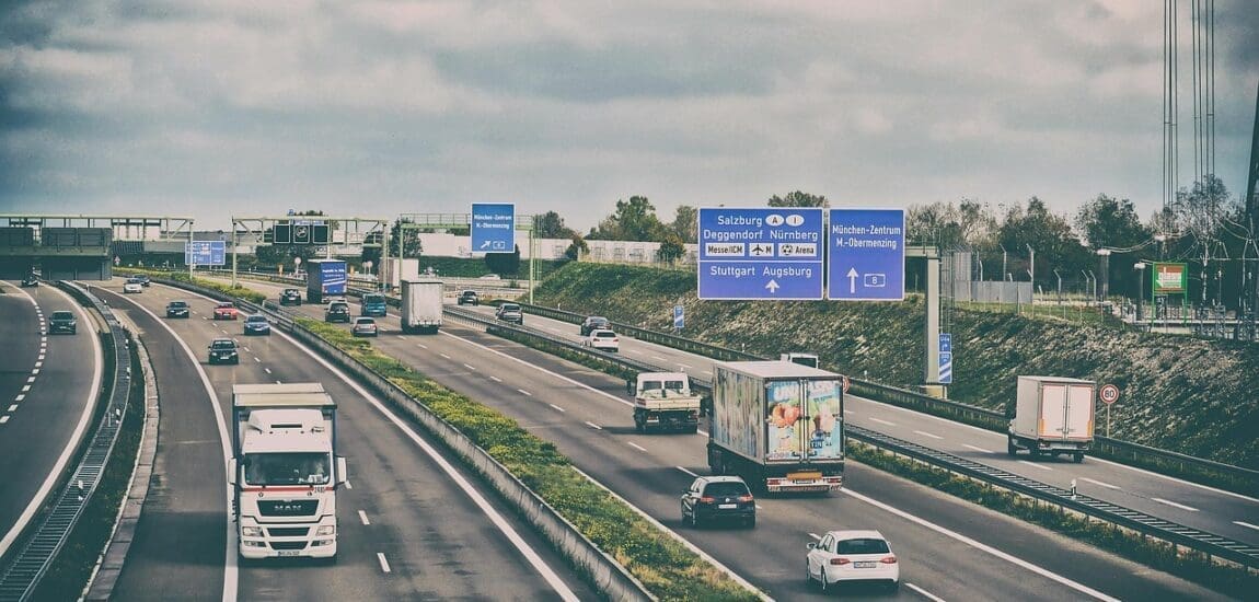 Pünkösdkor enyhítik a kamionstopot – Éjszaka szabad az út a teherautóknak