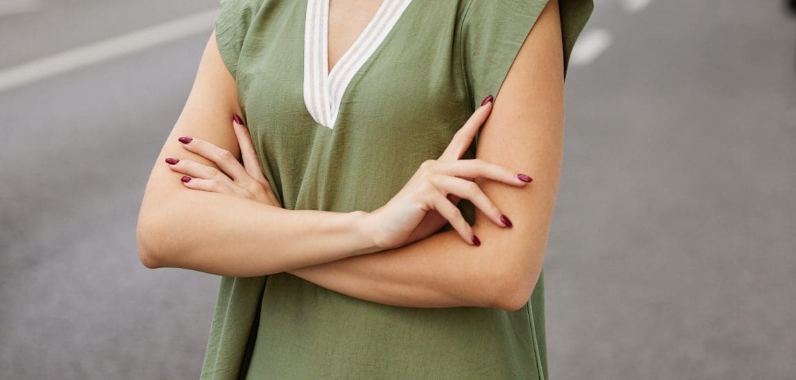 Nőies könnyedség nyárra – pólók, amelyekben jól érezheted magad