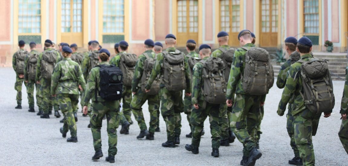 Svédország háborús készültségben – A nyugdíjas tisztek is visszahívhatók lennének