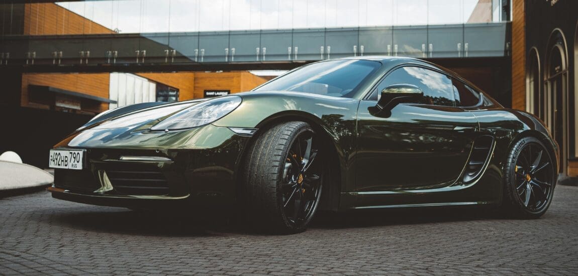 Válság üzemmódra kapcsolt a Porsche – Összeomló nyereség, jövőre sem lesz fordulat