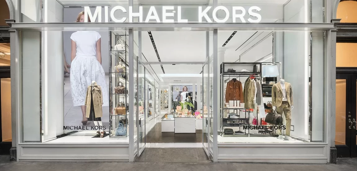 Szárnyal a Michael Kors tulajdonosa – Megugrottak a bevételek, emelkedik a részvényár