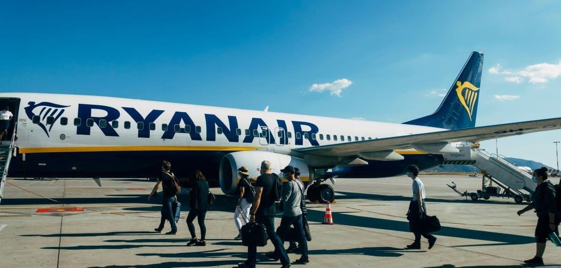 Manipulálta az utasokat a Ryanair? – Rejtett díjak és félrevezető információk miatt eljárást indított a GVH