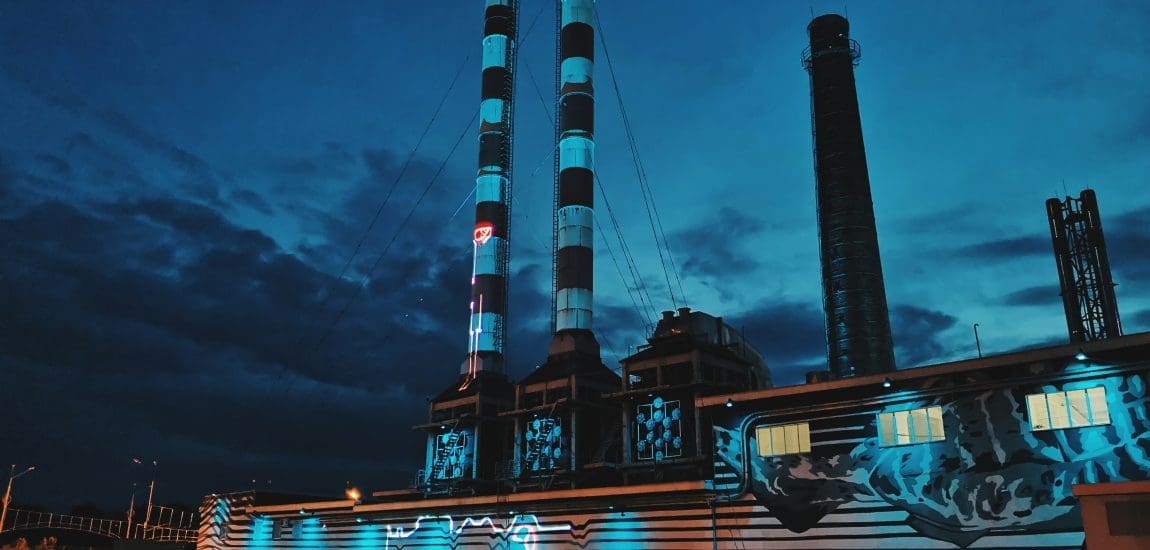 A mesterséges intelligencia felfalja az energiát – ezért fordul vissza a világ a fosszilisekhez