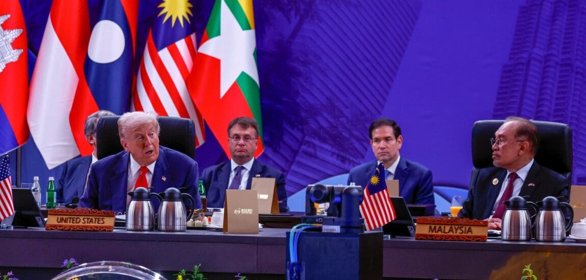 Kína a nyitottságot hirdette, Trump az üzleteket kötötte – Kinek hozott új lehetőségeket az ASEAN-csúcs?