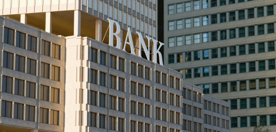 Mit jósol a Világbank? – Olcsóbb energia és élelmiszer jön, miközben az arany és az ezüst drágul