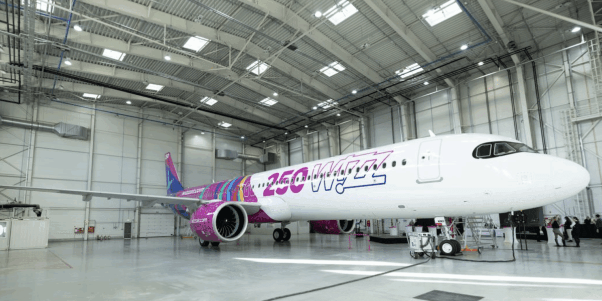 Megérkezett a Wizz Air 250. repülőgépe – Az új Airbus egyedi festéssel és akcióval ünnepli a bővülést