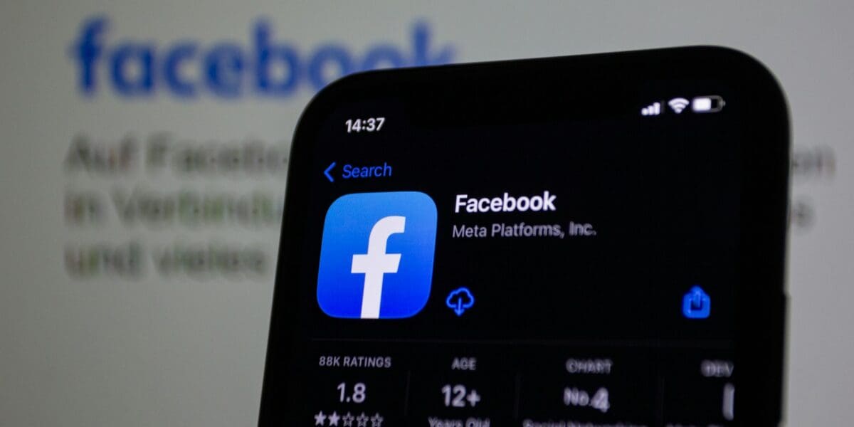 Megbolondult a Facebook biztonsági rendszere? – Tömegesen tiltotta le a fiókokat minden ok nélkül