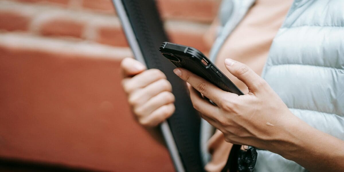 Hogyan óvhatók meg a mobilon tárolt fontos adatok?