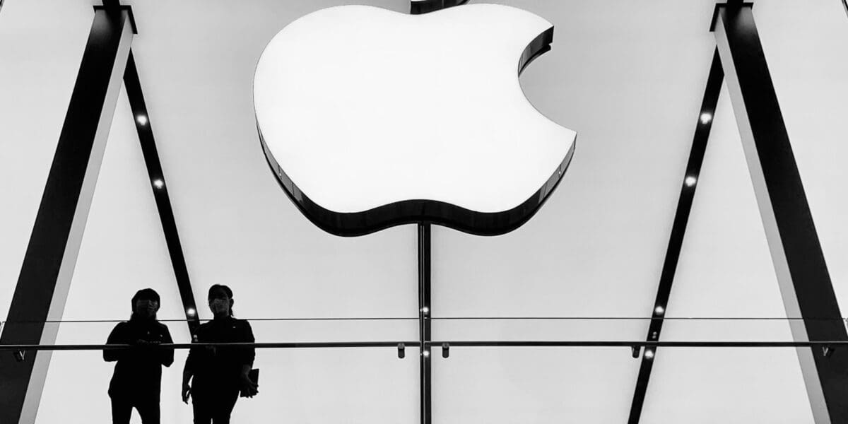 Totális átalakulás előtt áll az Apple