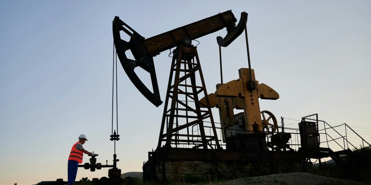 Az Opec+ új döntést hozott – Stabilitás megőrzése a cél az olajpiac viharos tengerén
