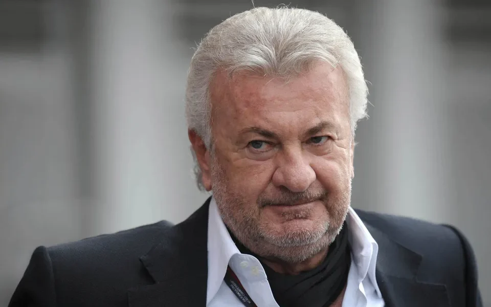 Bilincsben a „villarablók”- Romániában csaptak le Willi Weber támadóira